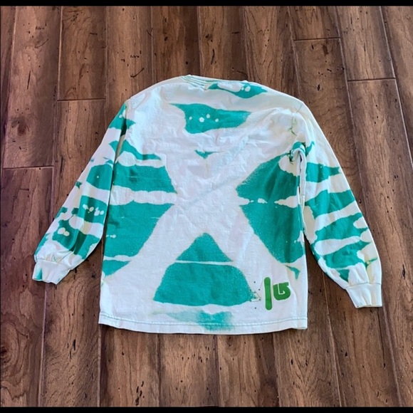 Custom Burton Shirt - Picture 2 of 6